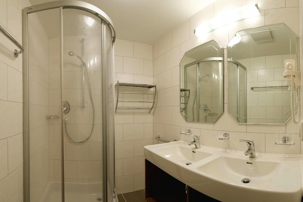 Foto van Appartement in Ischgl met een balkon - Vakantiehuis in Ischgl-Mathon - BathRoom