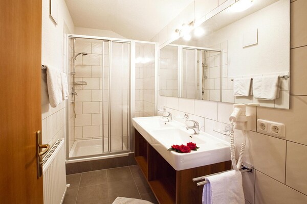 Foto van Appartement in Ischgl in de bergen - Vakantiehuis in Ischgl-Mathon - BathRoom
