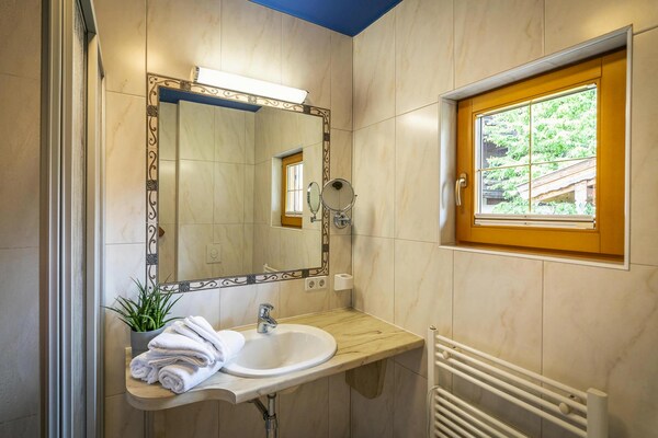 Foto van Chalet in Fügen bij Spieljochbahn - Vakantiehuis in Fügen - BathRoom