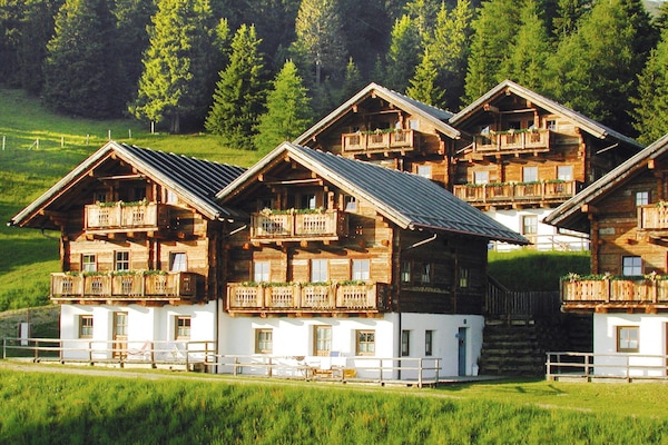 Foto van Chalet op Zettersfeld met Dolomietenuitzicht - Vakantiehuis in Thurn/Lienz - ExteriorSummer