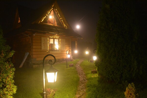 Foto van Huisje met uitzicht op het Tatragebergte - Vakantiehuis in Miasto Murzasichle - ExteriorSummer