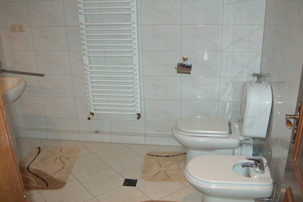 Foto van Vakantiehuis in Przesieka bij Skibanen - Vakantiehuis in Przesieka - BathRoom