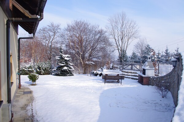 Foto van Vakantiehuis in Przesieka bij Skibanen - Vakantiehuis in Przesieka - GardenWinter