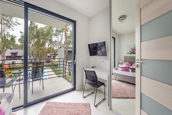 Foto van Vakantiehuis met twee verdiepingen, een zwembad - Vakantiehuis in Pobierowo - ViewSummer