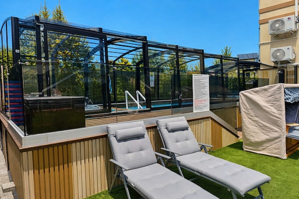 Foto van Appartement met zwembad en jacuzzi, Międzywodzie - Vakantiehuis in Międzywodzie - GardenSummer