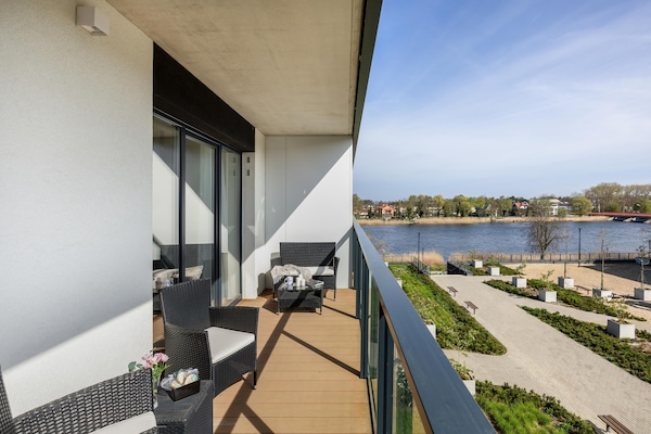 Foto van Luxe appartement met zwembad en sauna - Vakantiehuis in Dziwnow - TerraceBalcony