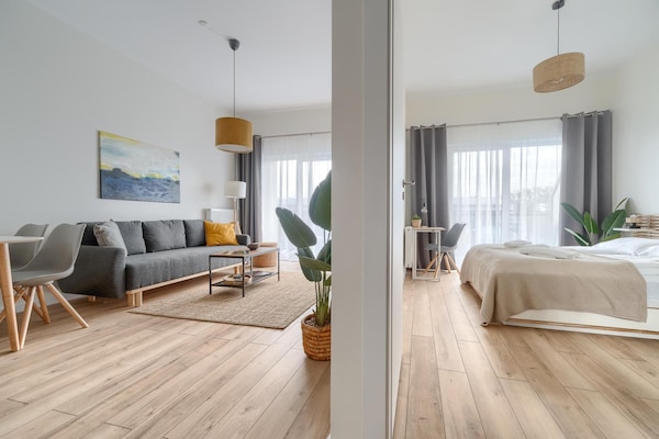 Foto van Comfortabel appartement, binnenzwembad en sauna. - Vakantiehuis in Dziwnow - LivingRoom