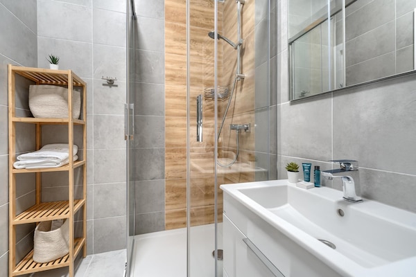 Foto van Comfortabel appartement, binnenzwembad en sauna. - Vakantiehuis in Dziwnow - BathRoom