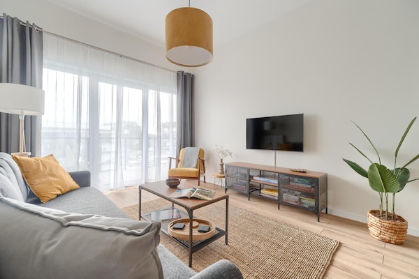 Foto van Comfortabel appartement, binnenzwembad en sauna. - Vakantiehuis in Dziwnow - LivingRoom