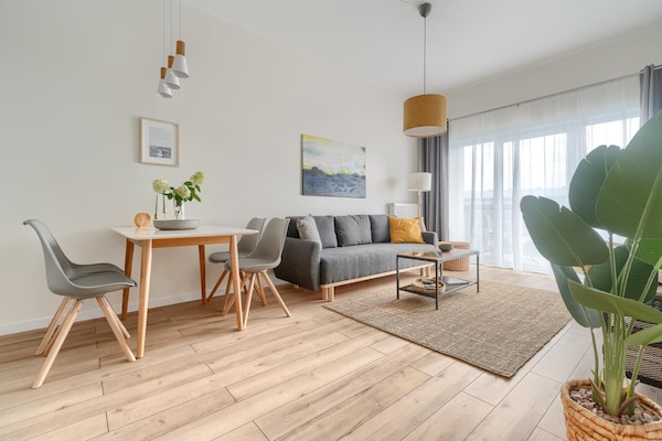 Foto van Comfortabel appartement, binnenzwembad en sauna. - Vakantiehuis in Dziwnow - LivingRoom