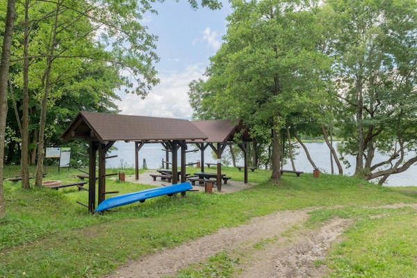 Foto van Vakantiehuis aan het meer, sauna, boot, fietsen - Vakantiehuis in Przewóz - AreaSummer1KM
