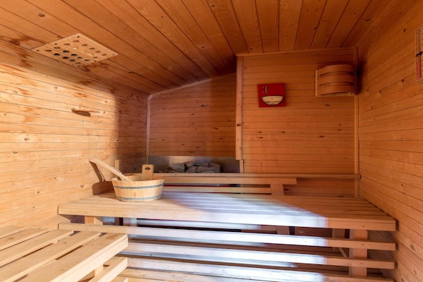 Foto van Vakantiehuis aan het meer, sauna, boot, fietsen - Vakantiehuis in Przewóz - Wellness