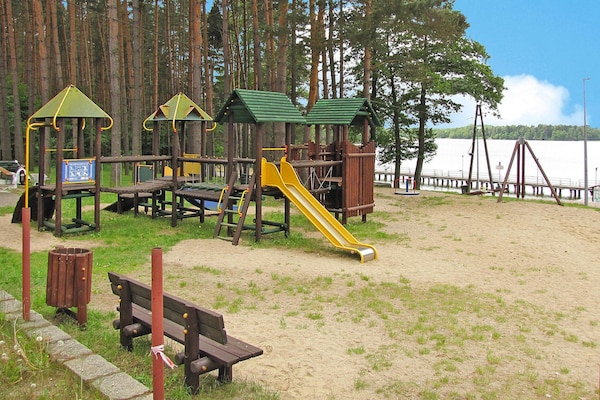 Foto van Vakantiehuis in Kretowiny bij meer - Vakantiehuis in Kretowiny - GardenSummer