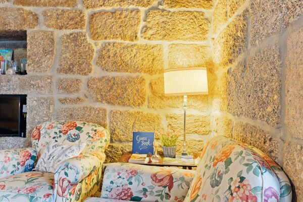 Foto van Authentiek vakantiehuis Vale Abrigoso met terras - Vakantiehuis in Vale Abrigoso - Mezio - Ambiance