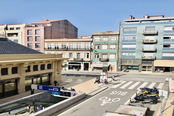 Foto van Licht en ruim appartement in Porto - Vakantiehuis in Oporto - AreaSummer1KM