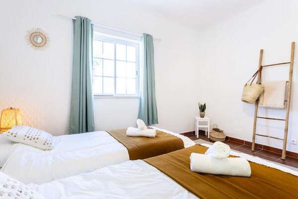 Foto van Huizen en villa's voor 7 personen - Vakantiehuis in Aljezur - Untagged