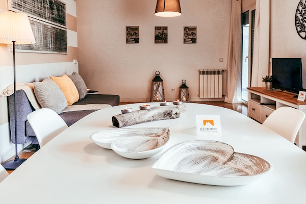 Foto van Appartement met uitzicht op de brug in Sacavem - Vakantiehuis in Sacavém - DiningRoom