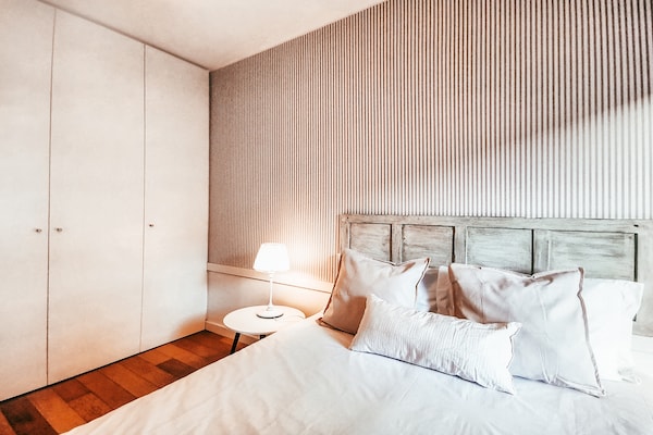 Foto van Appartement met uitzicht op de brug in Sacavem - Vakantiehuis in Sacavém - BedRoom
