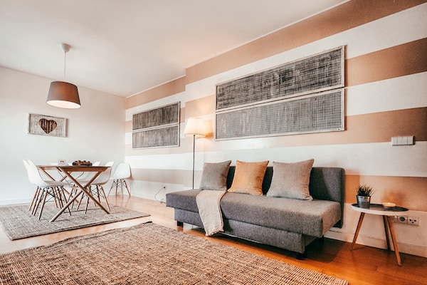 Foto van Appartement met uitzicht op de brug in Sacavem - Vakantiehuis in Sacavém - LivingRoom