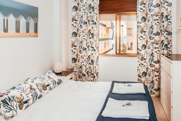 Foto van Lissabonse parel, loopafstand naar Chiado - Vakantiehuis in Armação de Pêra - BedRoom