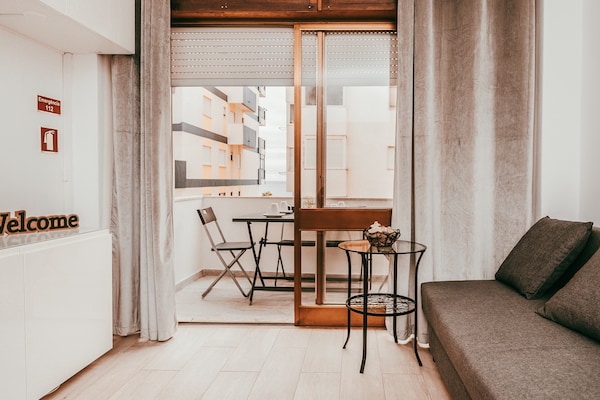 Foto van Lissabonse parel, loopafstand naar Chiado - Vakantiehuis in Armação de Pêra - LivingRoom