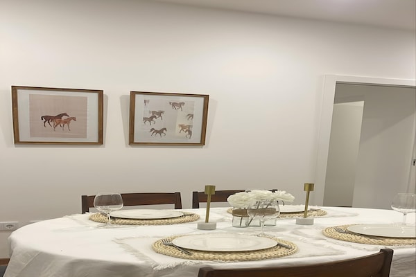 Foto van Stijlvol appartement vlakbij de rivier de Tejo. - Vakantiehuis in Golegã - DiningRoom