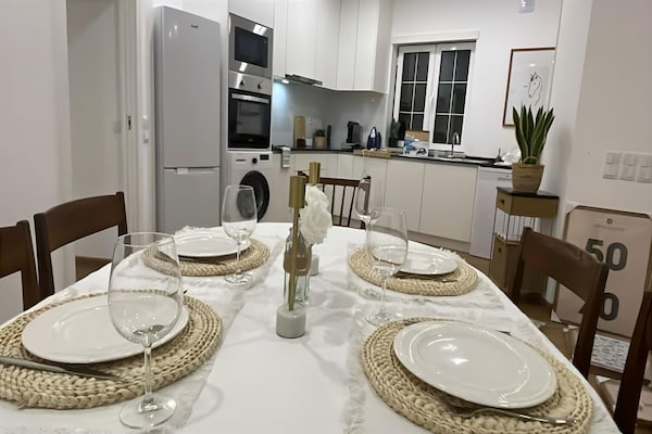 Foto van Stijlvol appartement vlakbij de rivier de Tejo. - Vakantiehuis in Golegã - DiningRoom