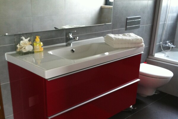 Foto van Villa in Portugal met Zeezicht & Zwembad - Vakantiehuis in Lourinhã - BathRoom