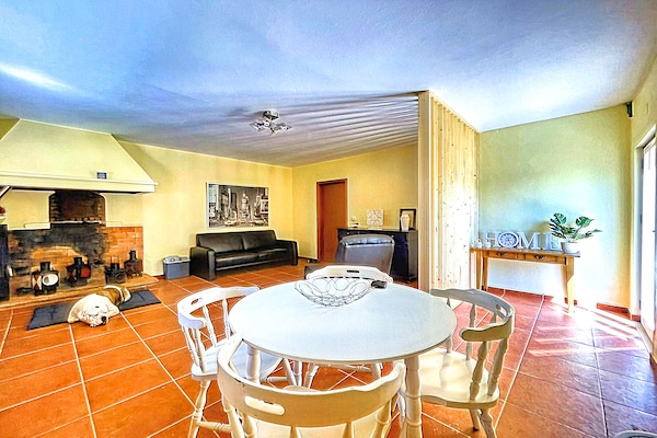 Foto van Vakantiehuis in Netos met zwembad en sauna - Vakantiehuis in Netos Almagreira - DiningRoom