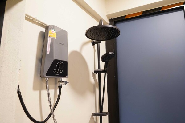 Foto van Elegante standaard tweepersoonskamer | Hart van - Vakantiehuis in Bangkok - BathRoom