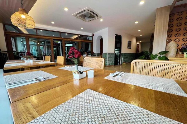 Foto van Luxe Twin Escape | Balkonzicht & Spacomfort - Vakantiehuis in Chiang Mai - DiningRoom
