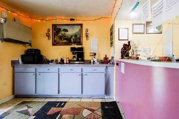 Foto van Chapmanville WV|2 Volledig Bed - Vakantiehuis in Chapmanville WV - HallReception