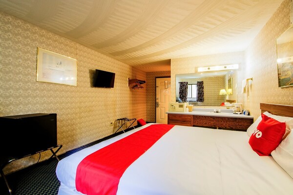 Foto van Chapmanville WV|Kingsize Bed - Vakantiehuis in Chapmanville WV - BedRoom
