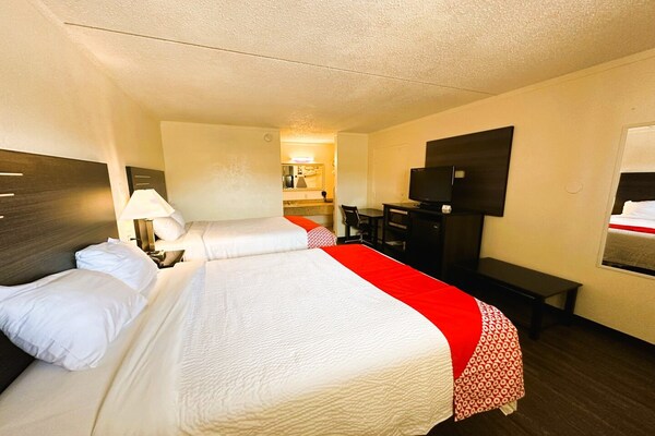 Foto van 2 kingsize bedden, rookvrij | Antonio Lackland - Vakantiehuis in San-Antonio - BedRoom